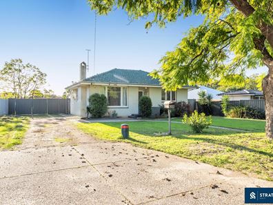 61 Banyard Avenue, Kelmscott WA 6111