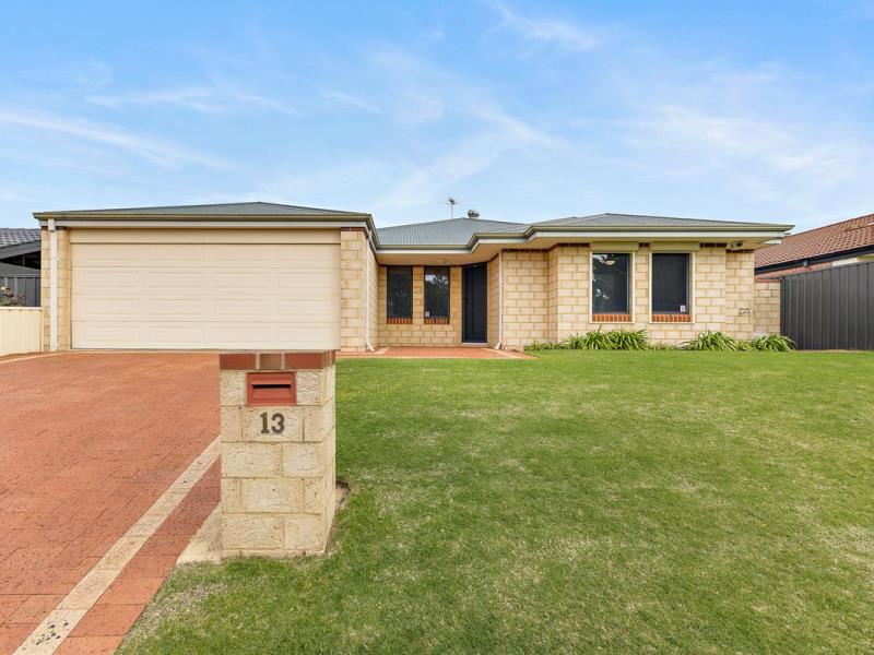 13 Mulloway Place, Warnbro WA 6169