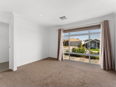 5 Goldfields Loop, Wandi WA 6167