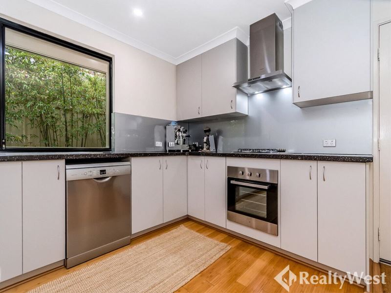 7A Greenshields Way, Redcliffe