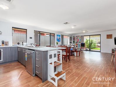 34 Betterton Road, Caversham WA 6055