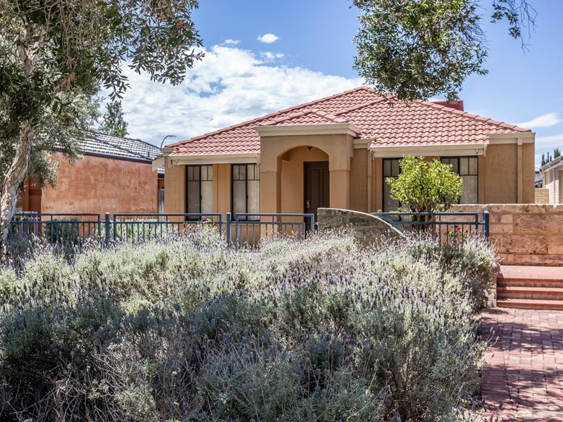 4 Sienna Lane, Ellenbrook WA 6069