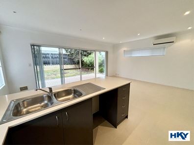 17 Sugarbush Way, Yanchep WA 6035