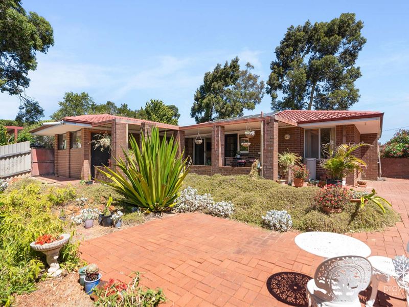 1 Bassett Place, Lesmurdie WA 6076