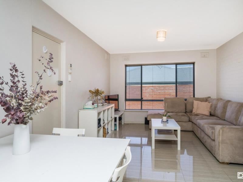 7/219 Scarborough Beach Road, Doubleview