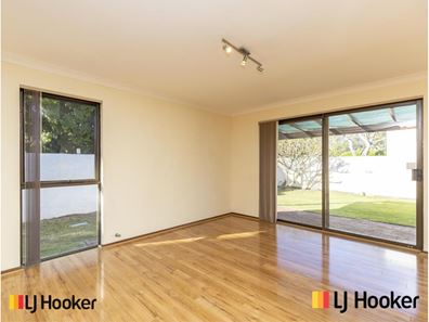 14 Macdonald Road, Applecross WA 6153