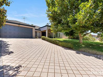 16 Lomax Court, Beeliar WA 6164