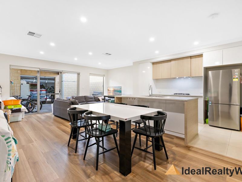 50 Prosperous Way, Willetton