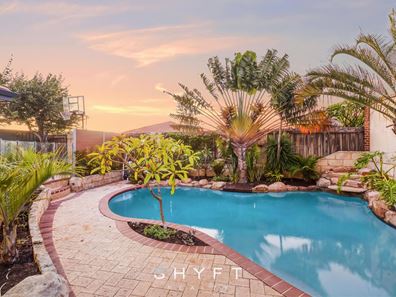 7 Holyhead  Green, Mindarie WA 6030