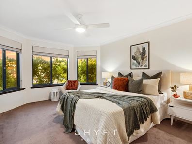 7 Holyhead  Green, Mindarie WA 6030