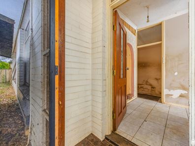 7 Dawson Street, Armadale WA 6112