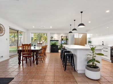 2 Vitali Crescent, Somerville WA 6430