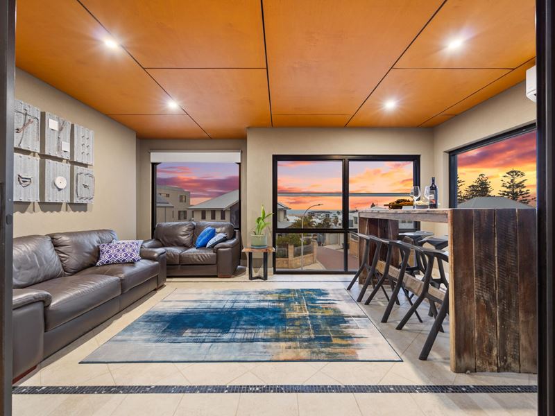 28 Torquay Pass, Mindarie