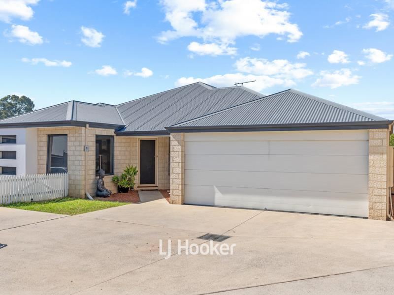 8B Simpson Street, Collie
