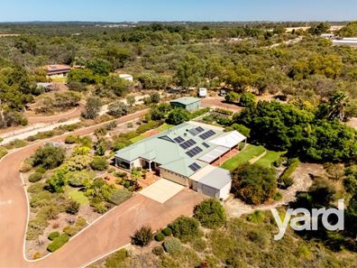 32 Scovell Crescent, Anketell WA 6167