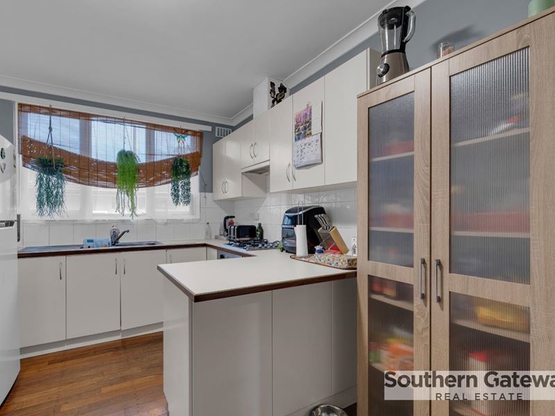 24 Neilson Avenue, Armadale