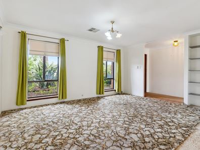 33 Montrose Circle, Camillo WA 6111