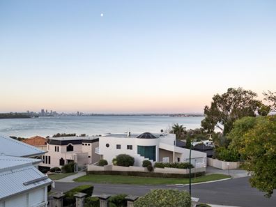 13 Moreing Road, Attadale WA 6156