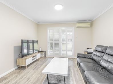 27C/305 Harborne Street, Glendalough WA 6016