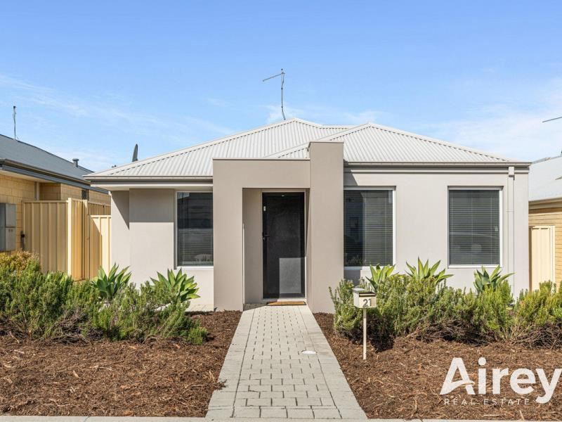 21 Laila Turn, Madeley WA 6065