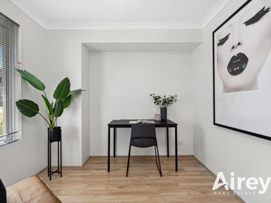 21 Laila Turn, Madeley WA 6065