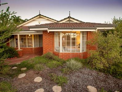 89 Brenchley Drive, Atwell WA 6164