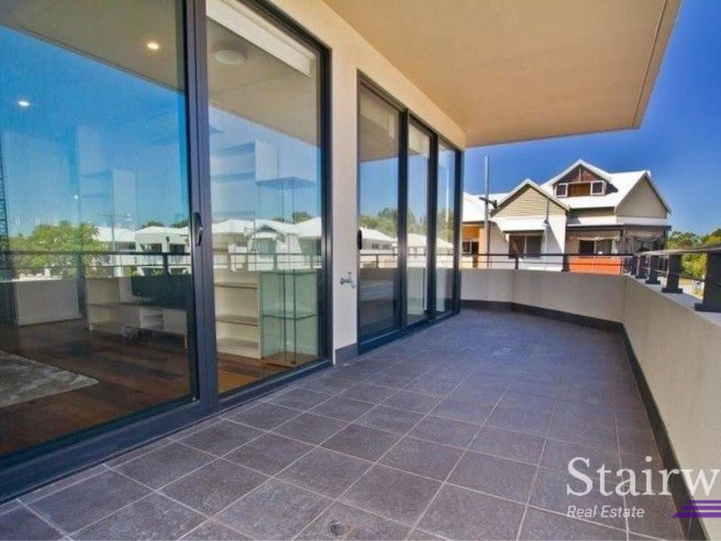 8/2 Marina Drive, Ascot WA 6104
