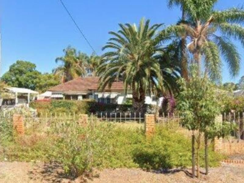 212 Daly Street, Belmont