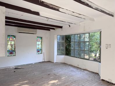 4 Meelah Way, Koongamia WA 6056