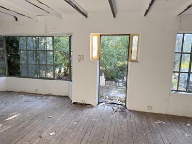 4 Meelah Way, Koongamia WA 6056