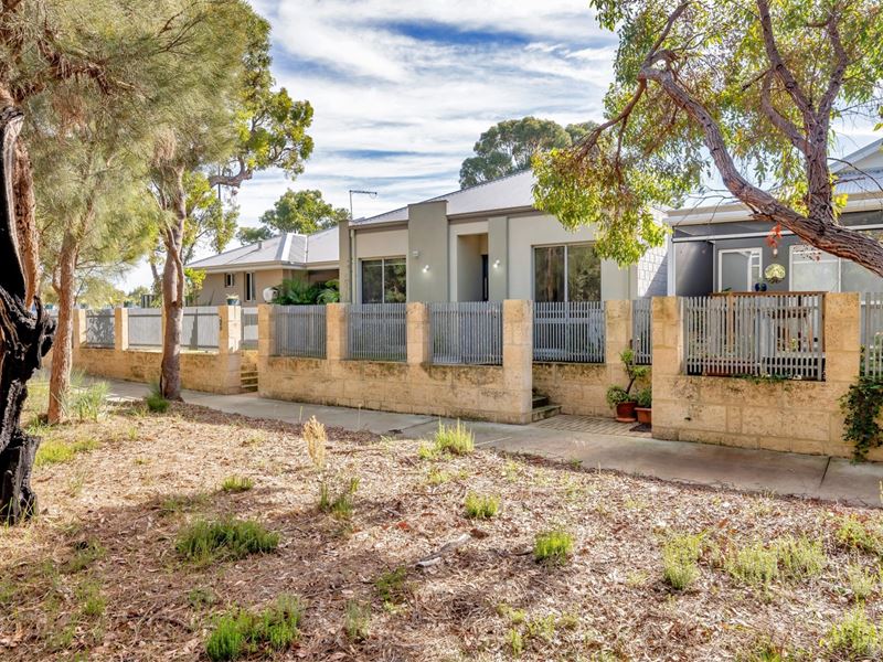 4 Pardoo Lane, Coodanup WA 6210