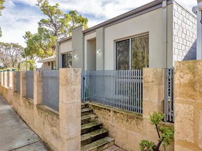 4 Pardoo Lane, Coodanup WA 6210