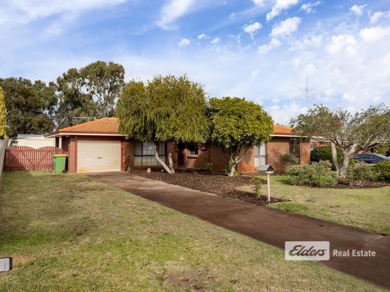 62 Ganfield  Street, Carey Park