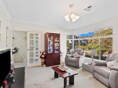 102 Grandmere Parade, Meadow Springs WA 6210