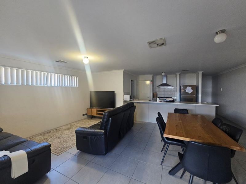 38D Evelyn Street, Gosnells WA 6110