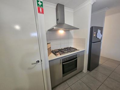38D Evelyn Street, Gosnells WA 6110
