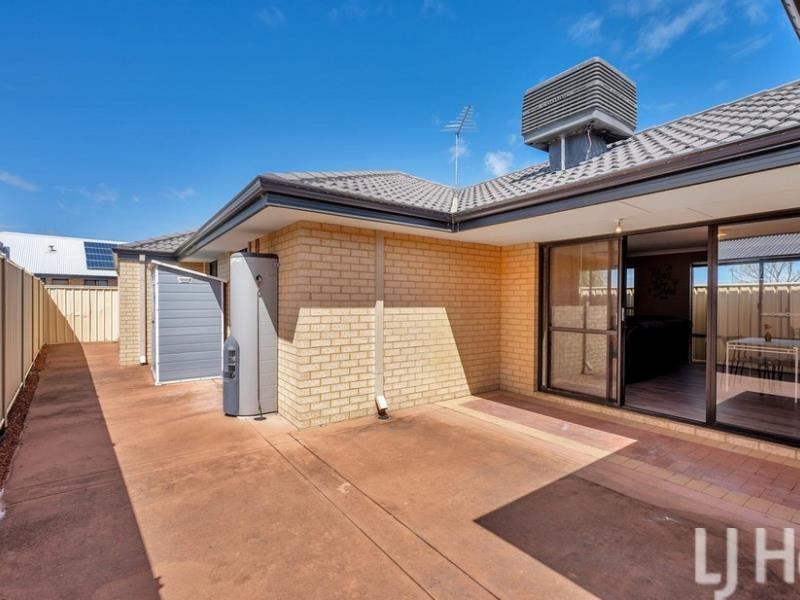 2 Keelia Vale, Lakelands WA 6180