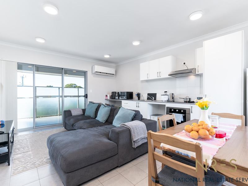 8/165 Maida Vale  Road, High Wycombe WA 6057