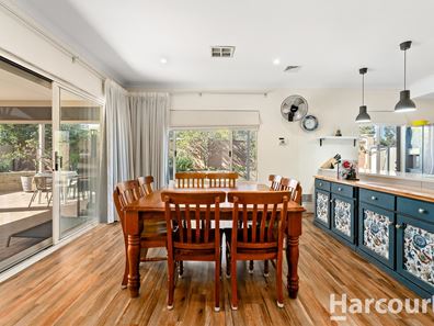 4 Kiawah Link, Meadow Springs WA 6210