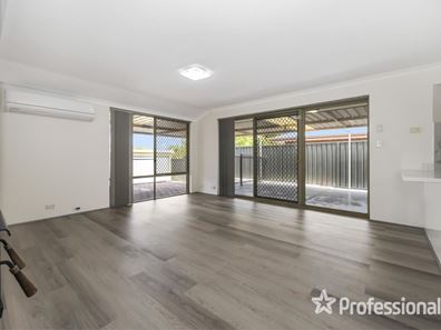 22 Richenda Court, Marangaroo WA 6064