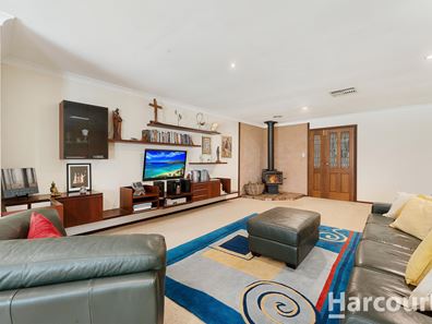 52 Woodview Way, Barragup WA 6209