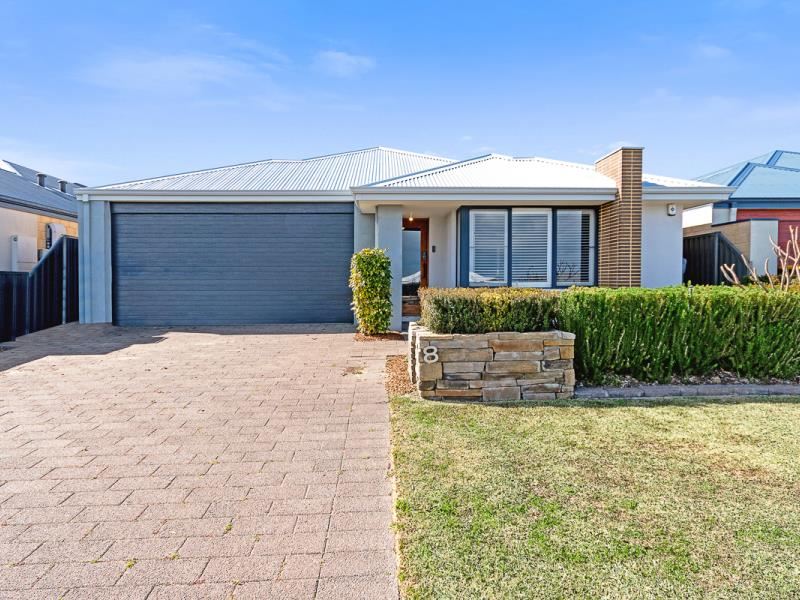 8 Etendue Crescent, Eglinton WA 6034
