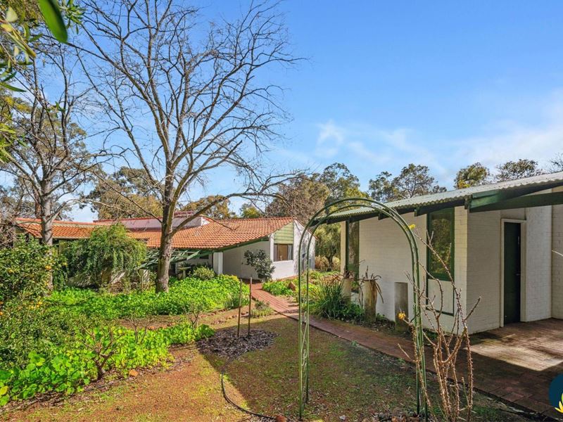 11 Gwynne Place, Roleystone