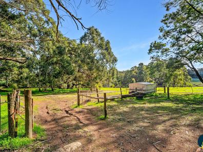 11 Gwynne Place, Roleystone WA 6111