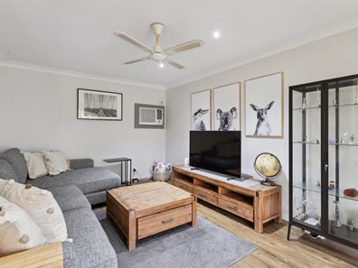 24A Marianne Way, Alexander Heights WA 6064