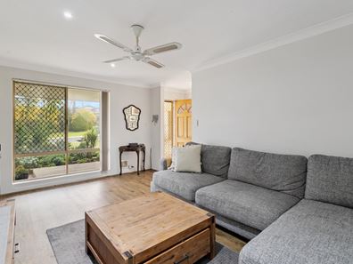 24A Marianne Way, Alexander Heights WA 6064