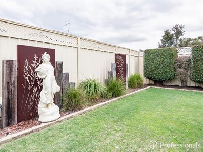 82 Myerson Crescent, Maida Vale WA 6057