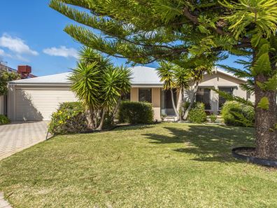 48 Lowlands Crescent, Secret Harbour WA 6173