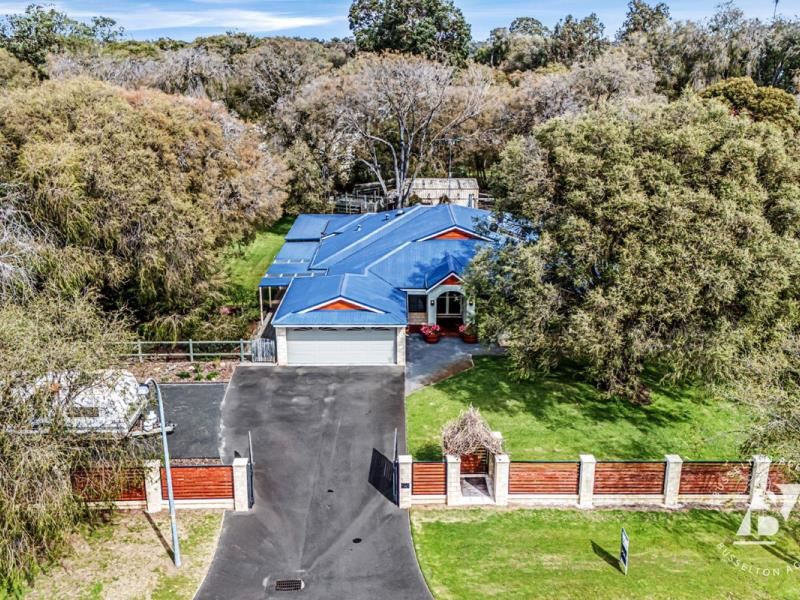 10 Klaehn Crescent, Yalyalup WA 6280