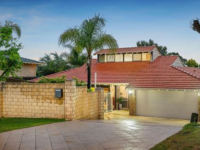 30 Mantua Crescent, Churchlands WA 6018